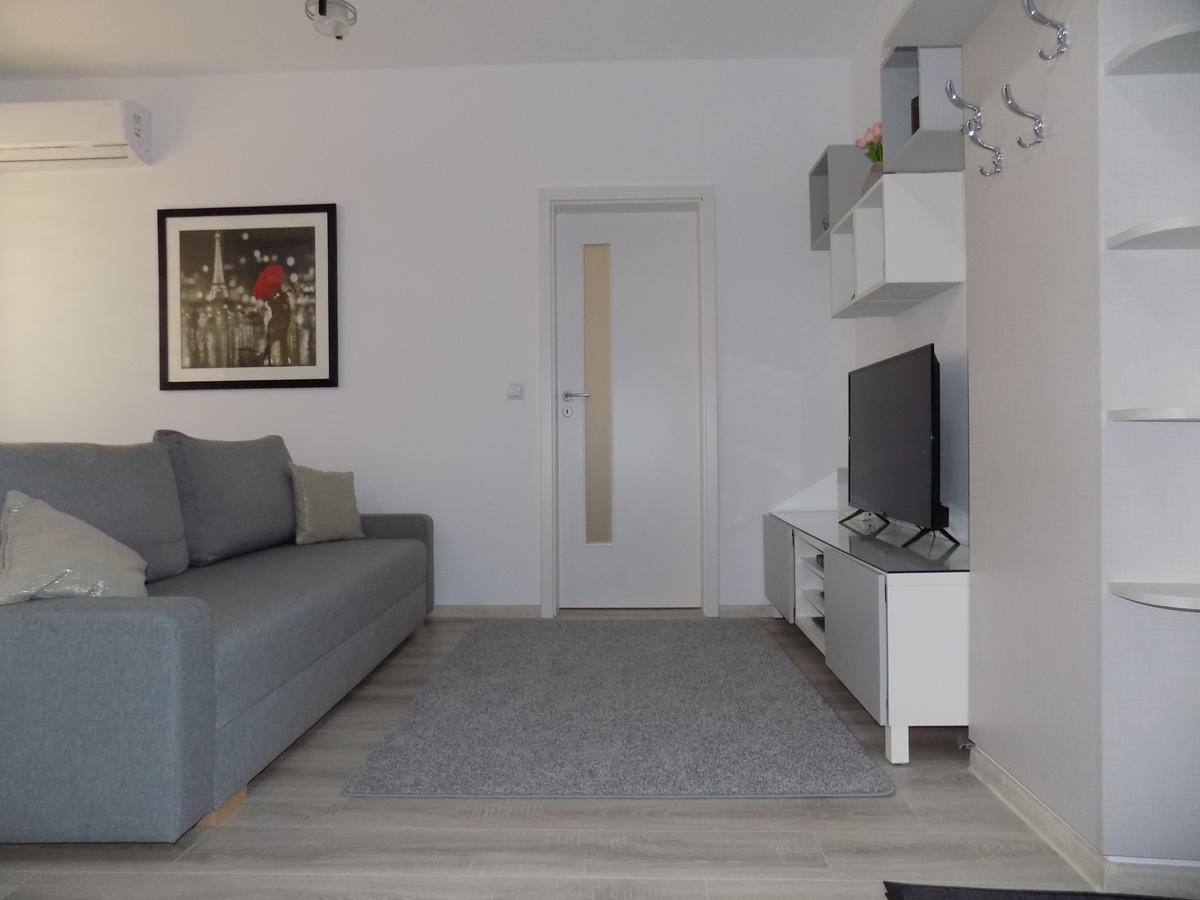 Rivera Apartments-Palasmall Iasi Esterno foto