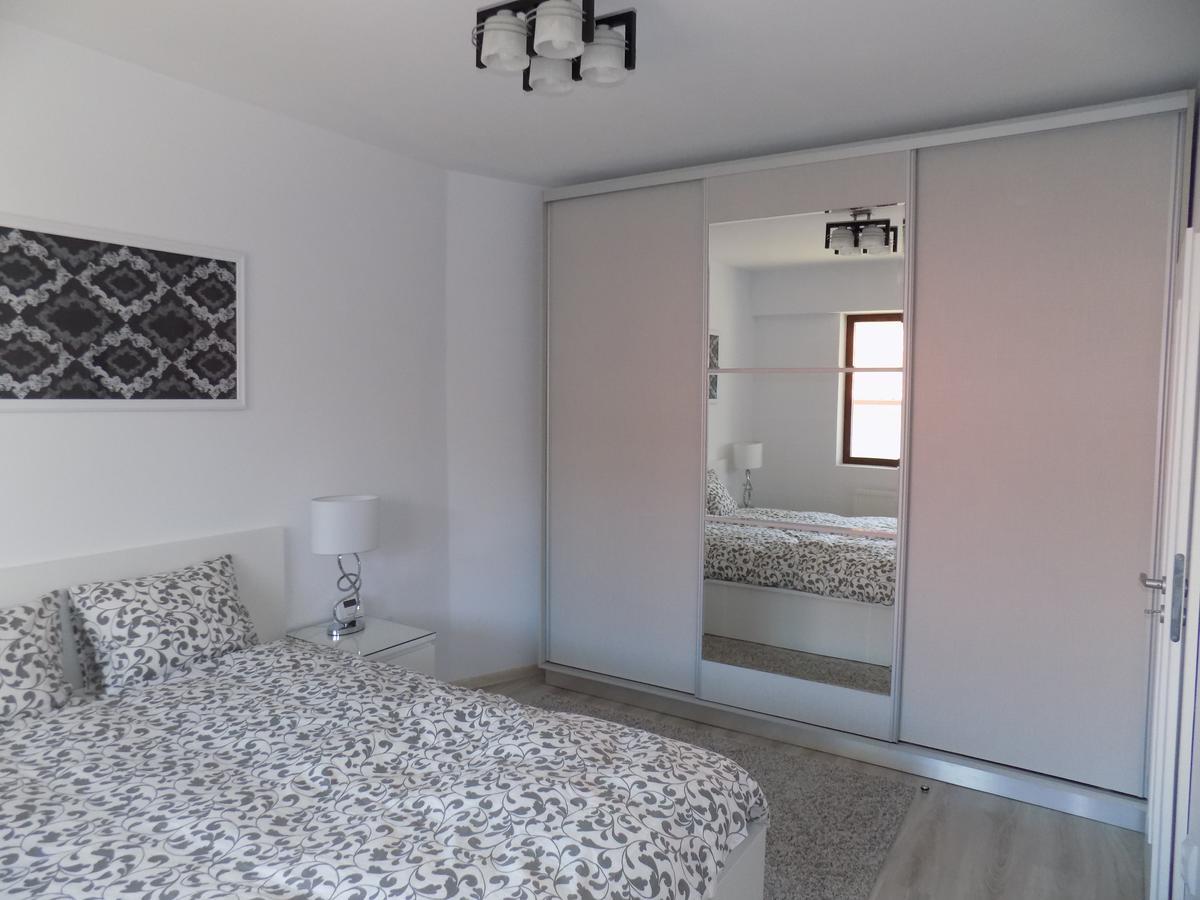 Rivera Apartments-Palasmall Iasi Esterno foto